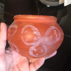 Decorative pottery. So simple and cute